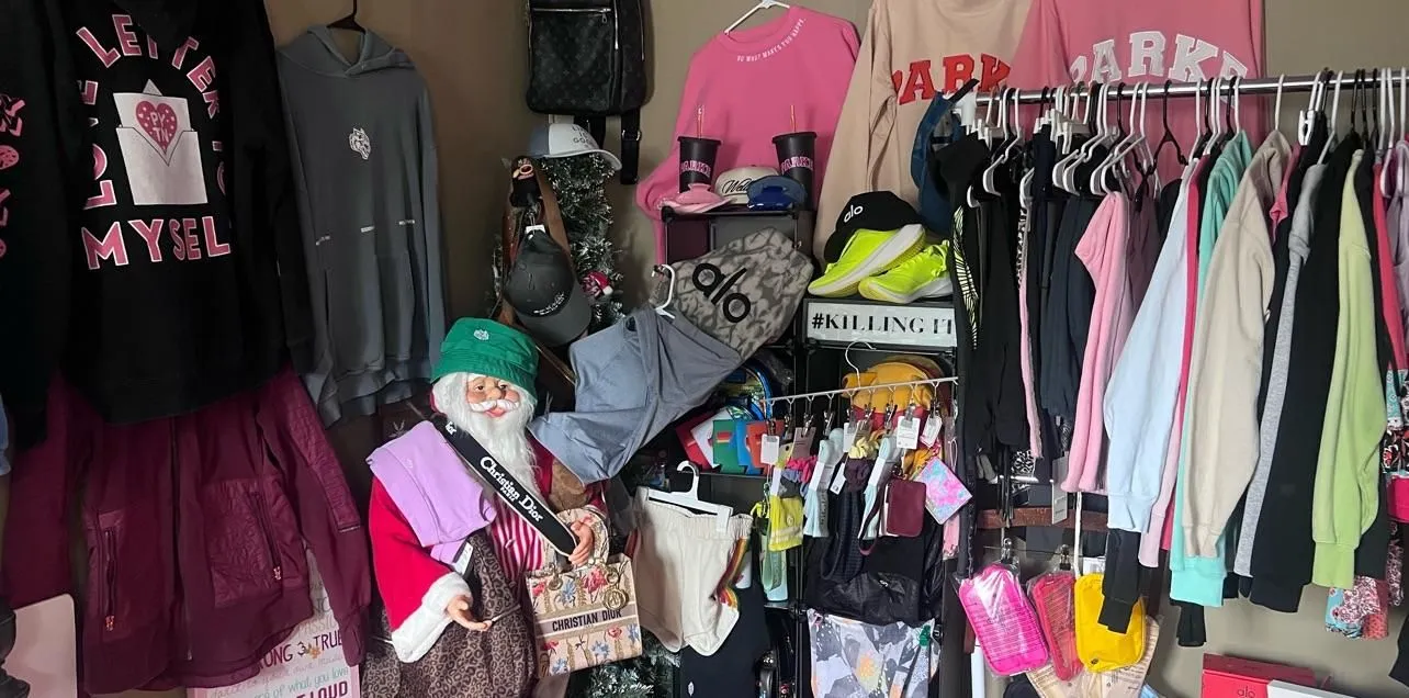 Store Image