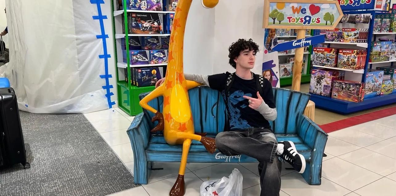 Store Image