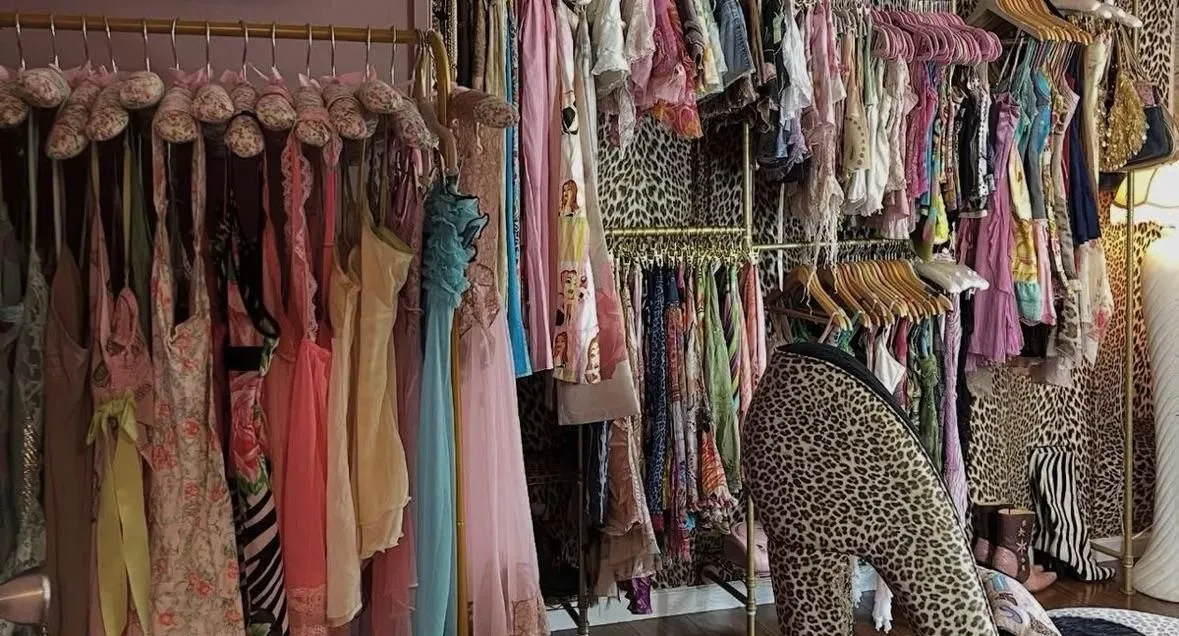 Store Image