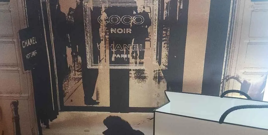 Store Image