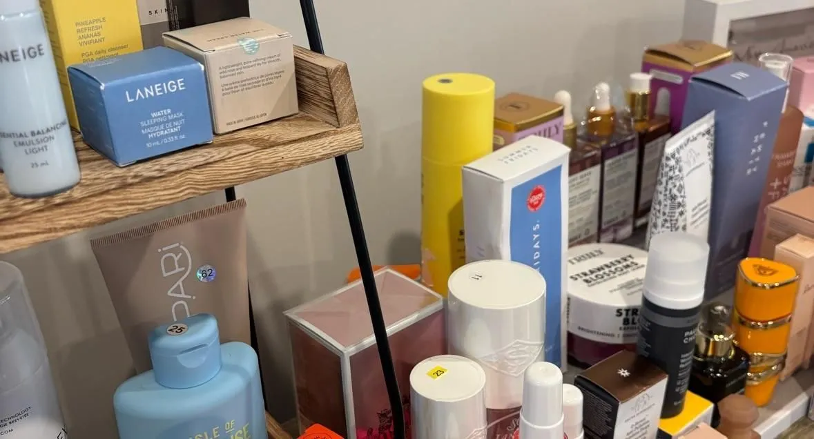 Store Image