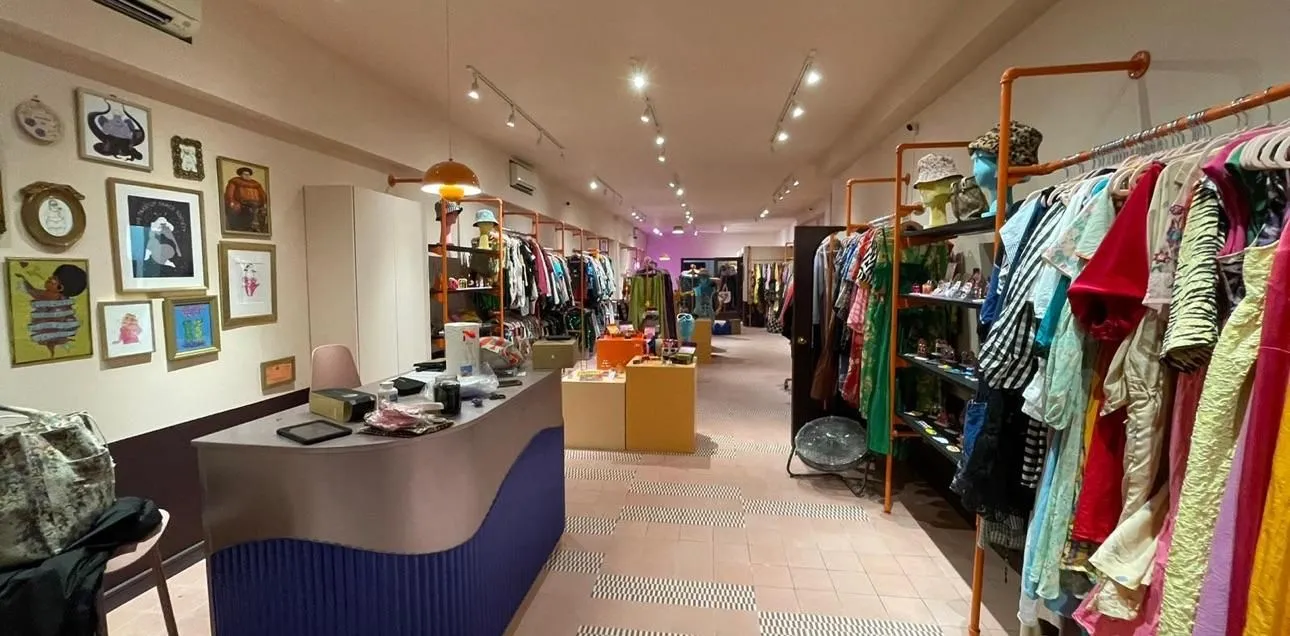 Store Image