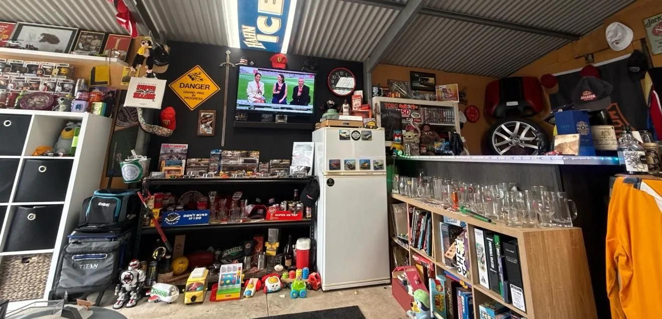 Store Image