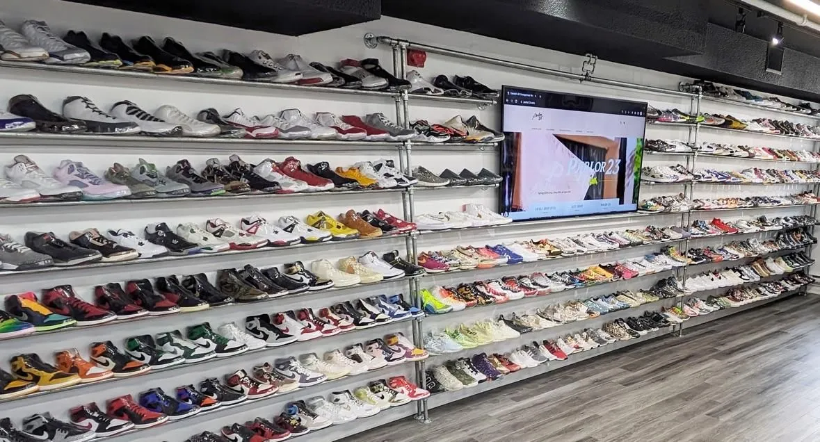 Store Image