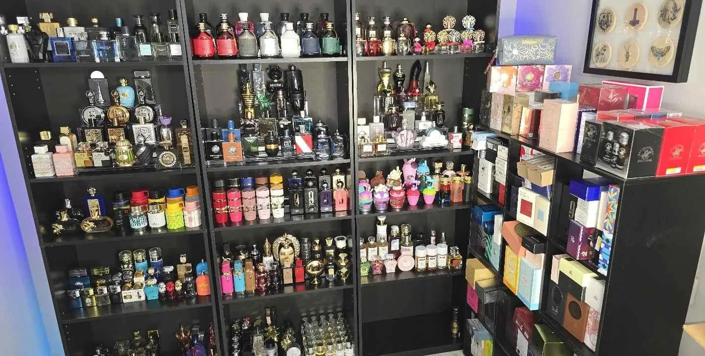 Store Image