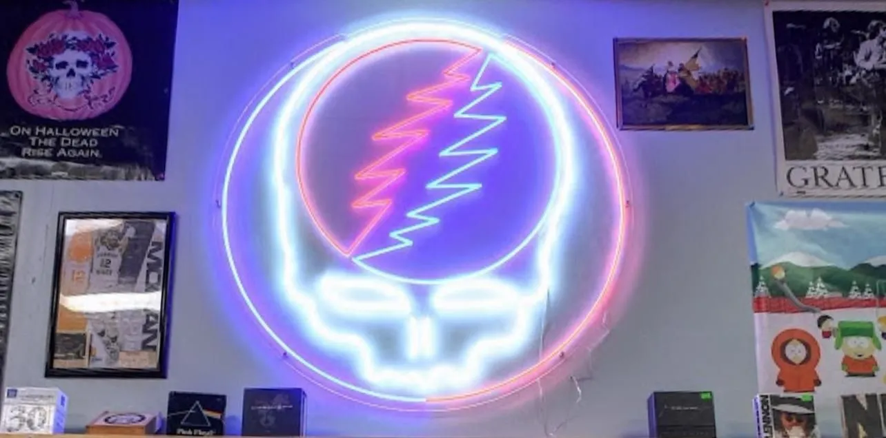 Store Image