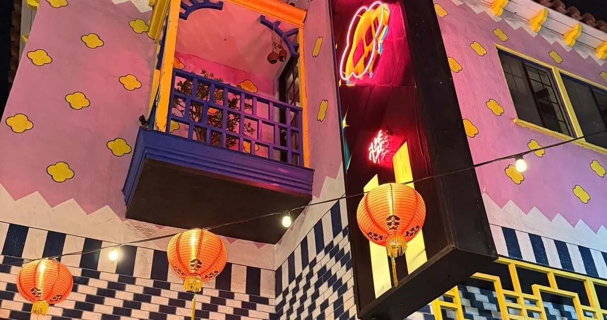 Store Image