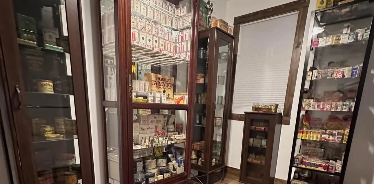 Store Image