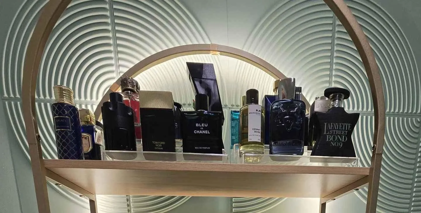 Store Image