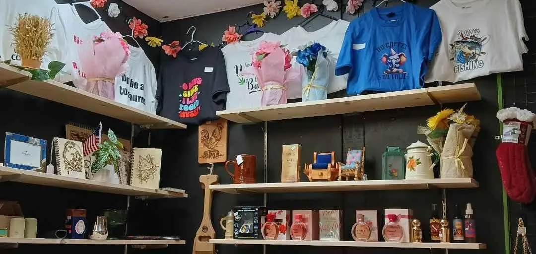 Store Image