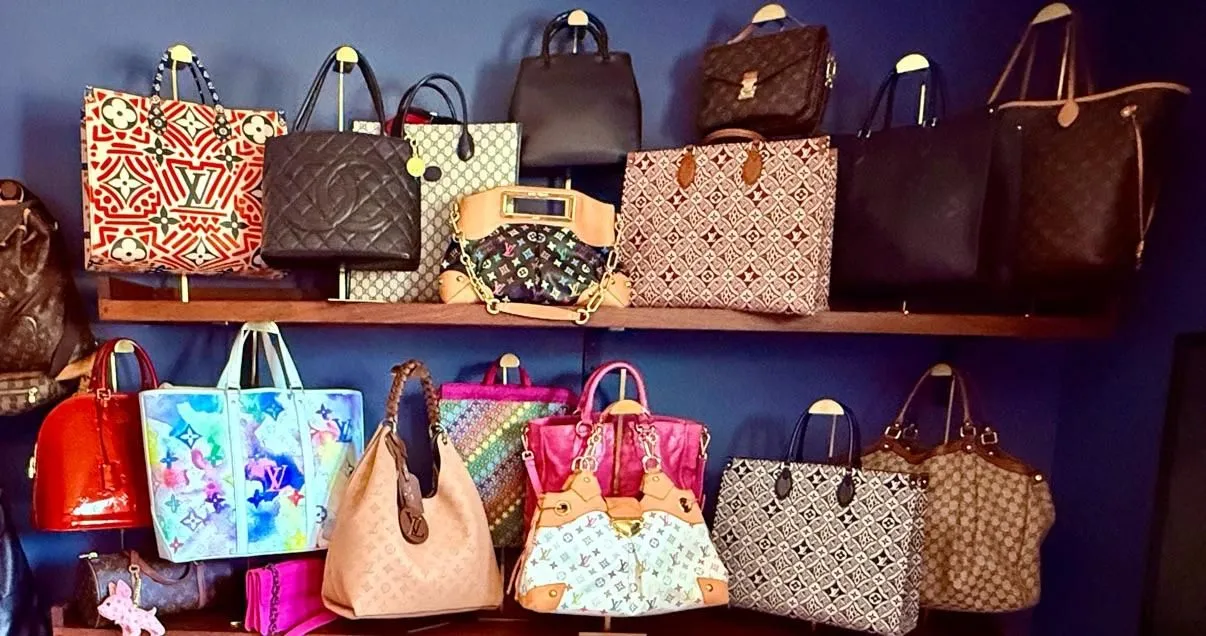 Store Image