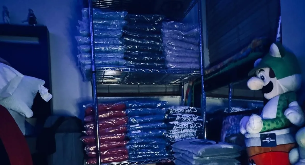 Store Image