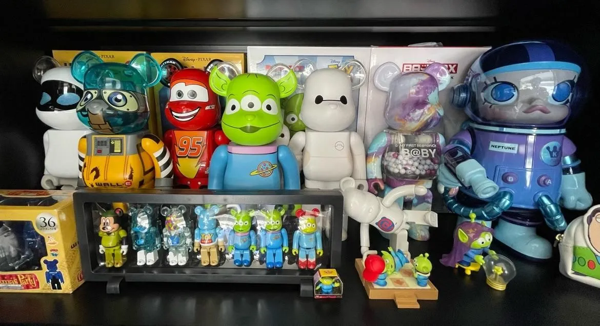 Store Image