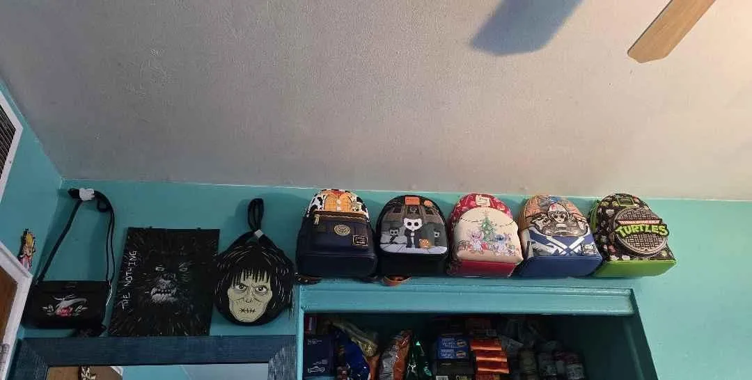 Store Image