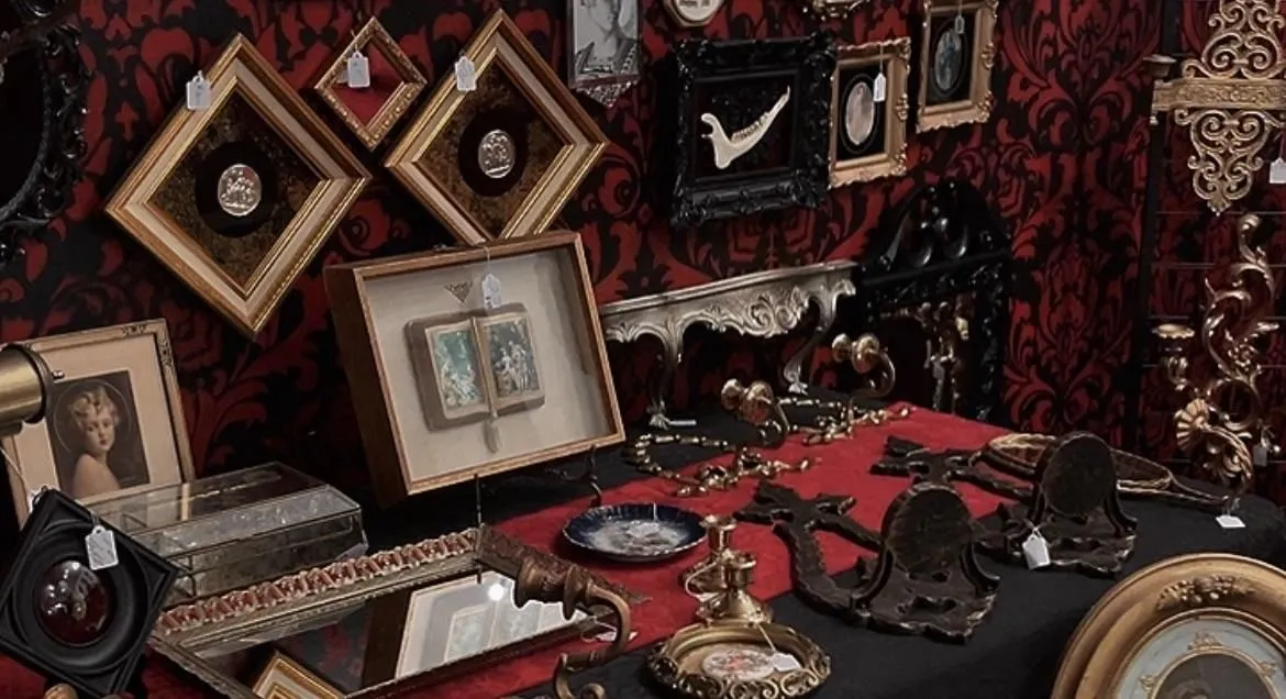 Store Image