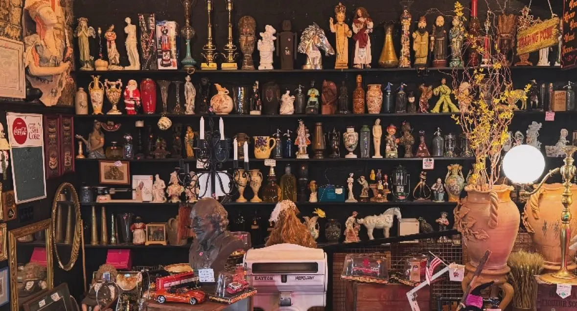 Store Image