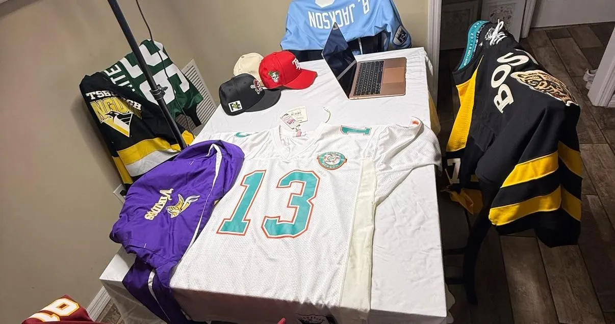 Store Image