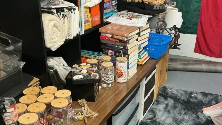 Store Image