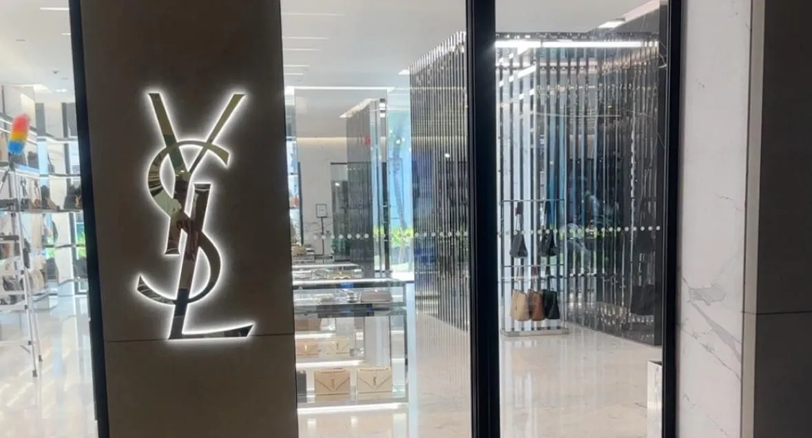 Store Image