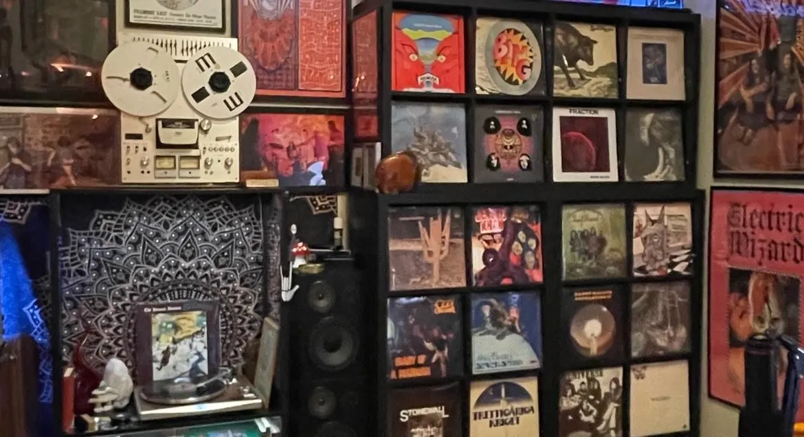 Store Image