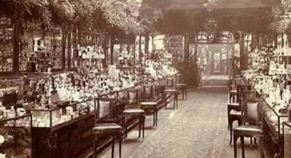 Store Image