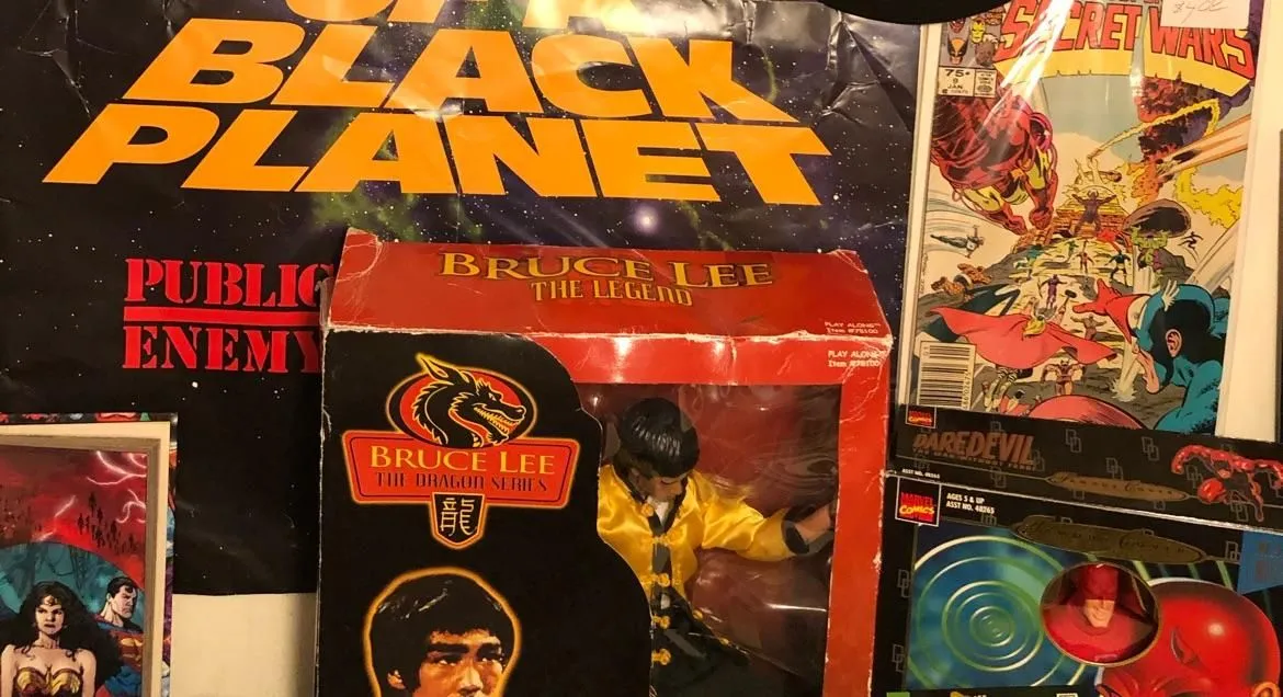 Store Image
