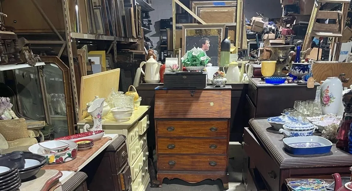 Store Image