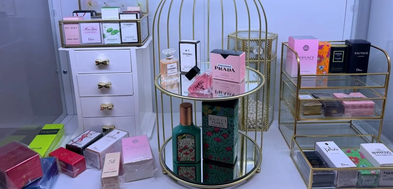 Store Image