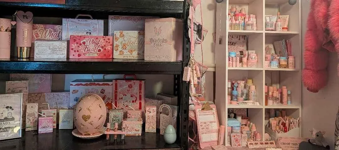 Store Image