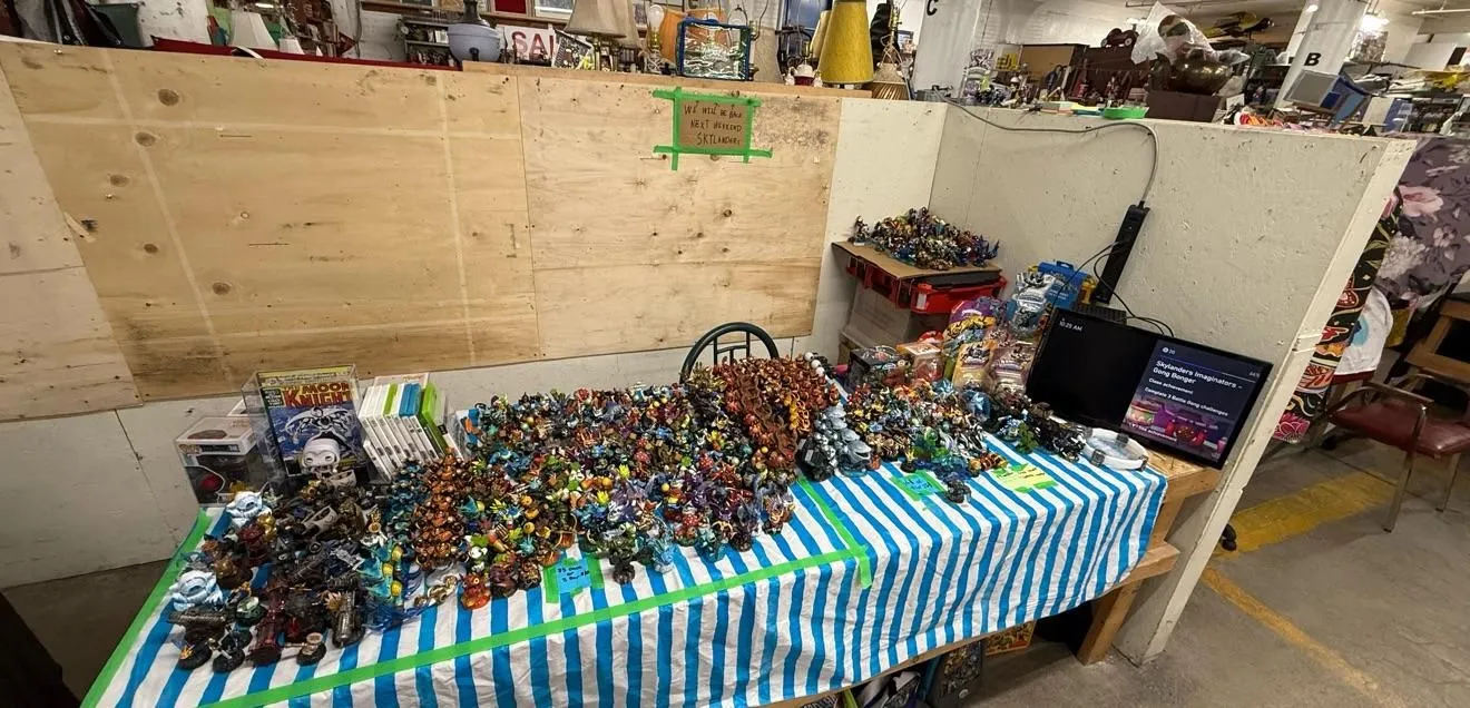 Store Image