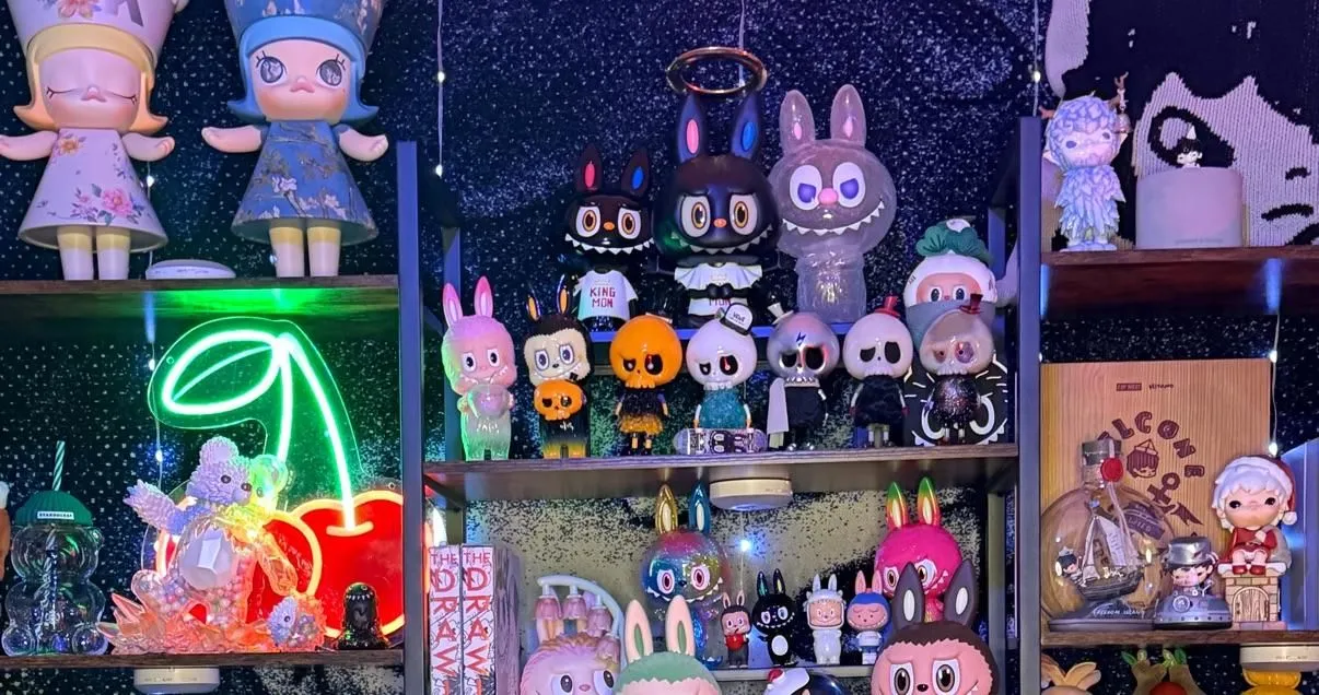 Store Image