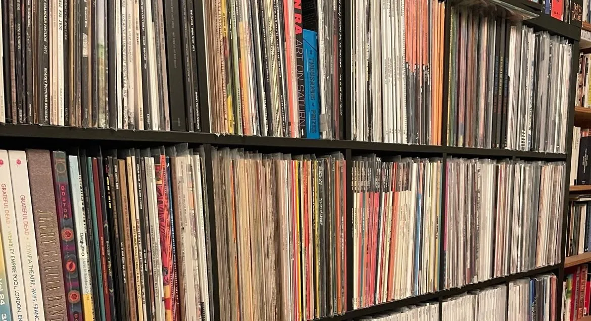 Store Image