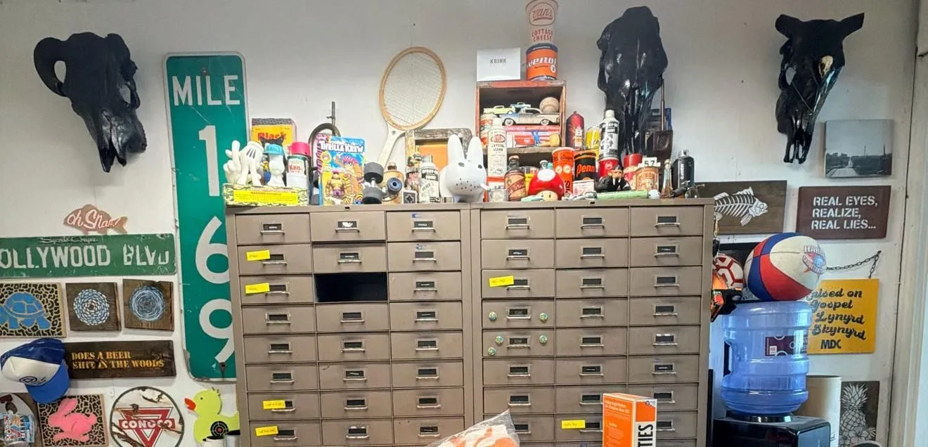 Store Image