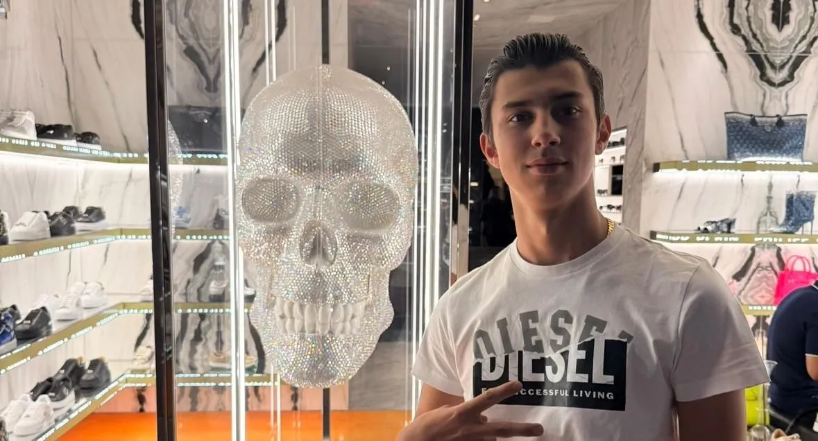 Store Image