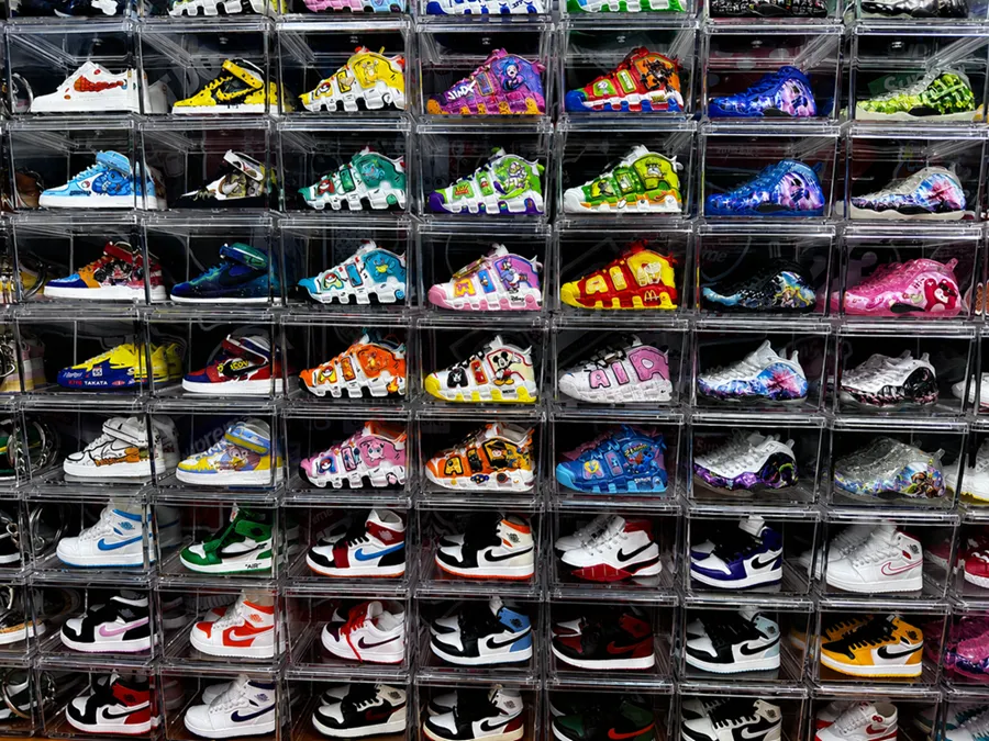 Store Image