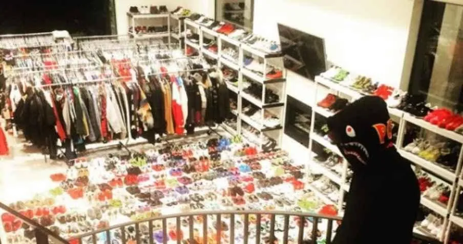 Store Image