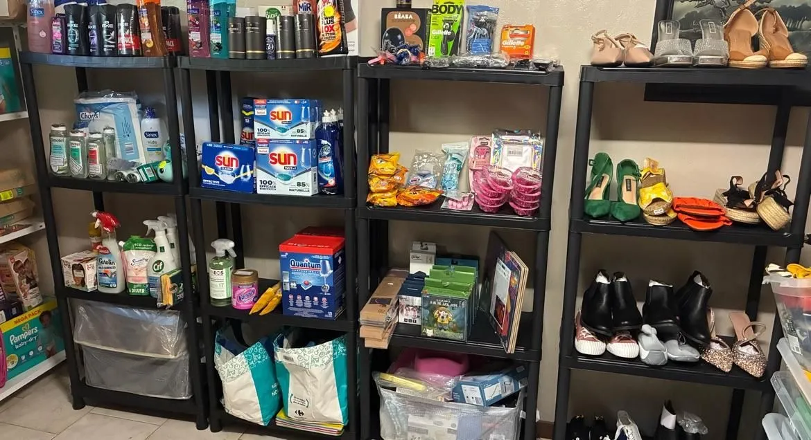 Store Image