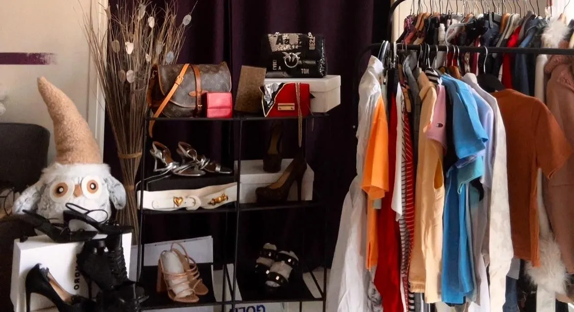 Store Image