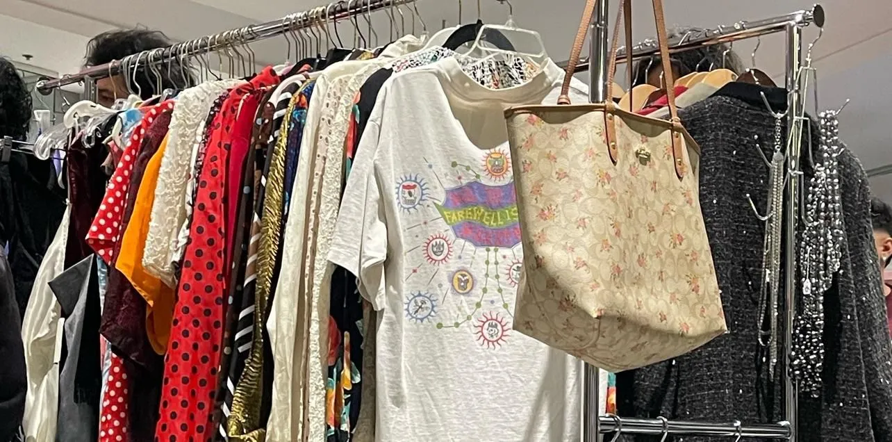 Store Image