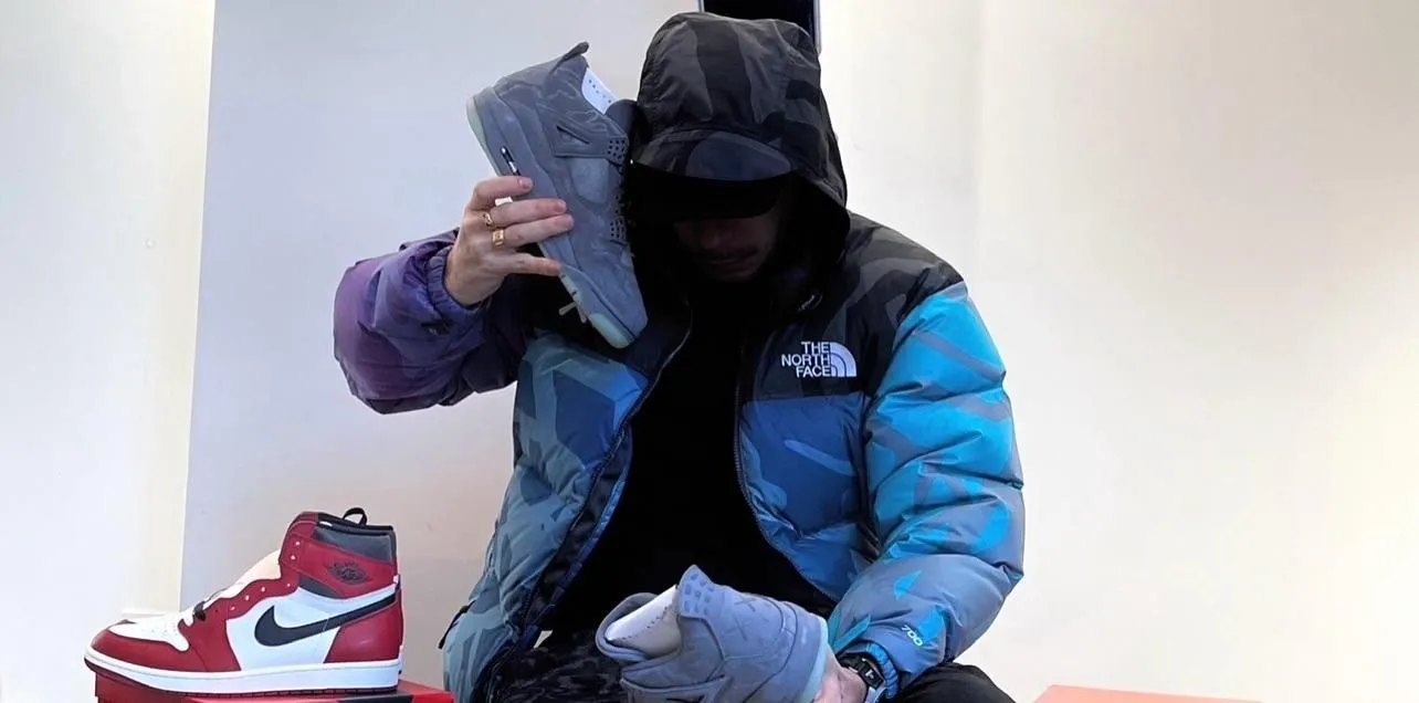 Store Image