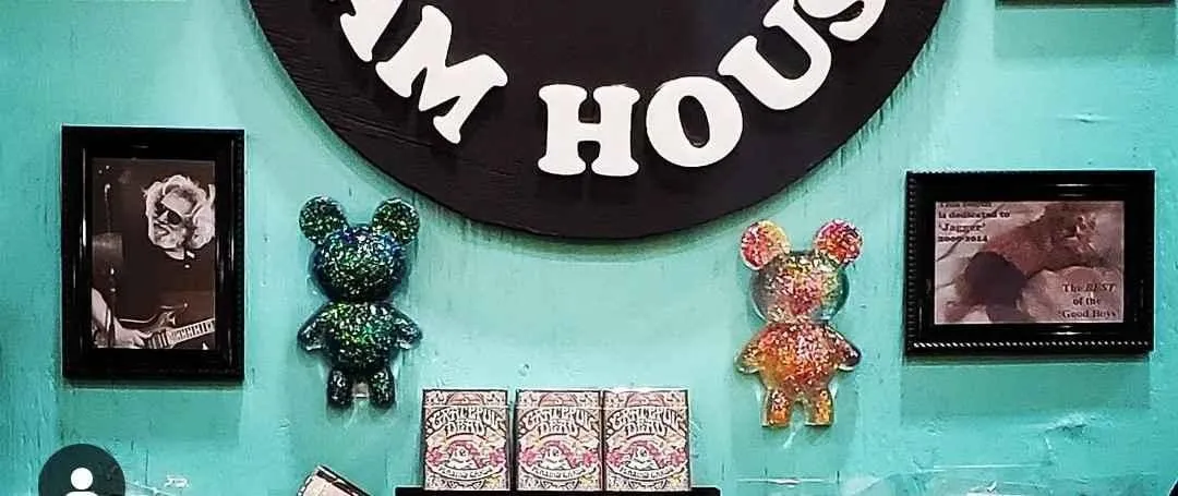 Store Image