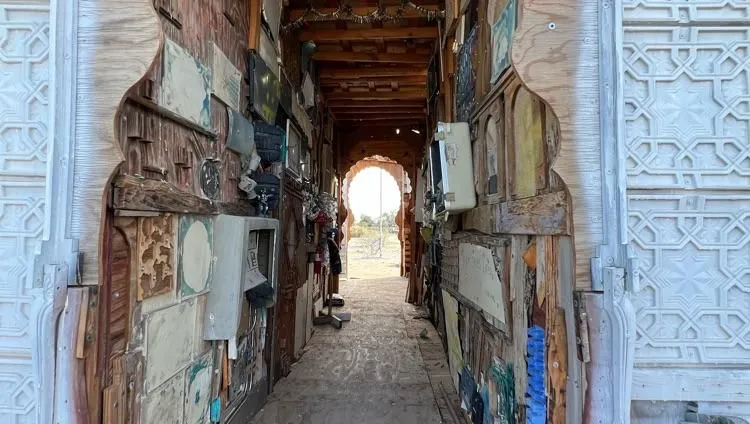 Store Image
