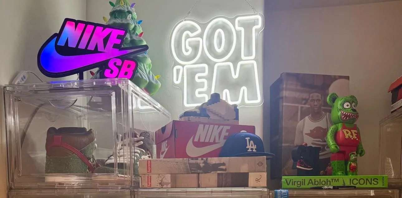 Store Image