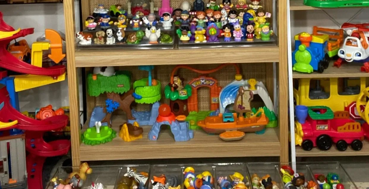 Store Image