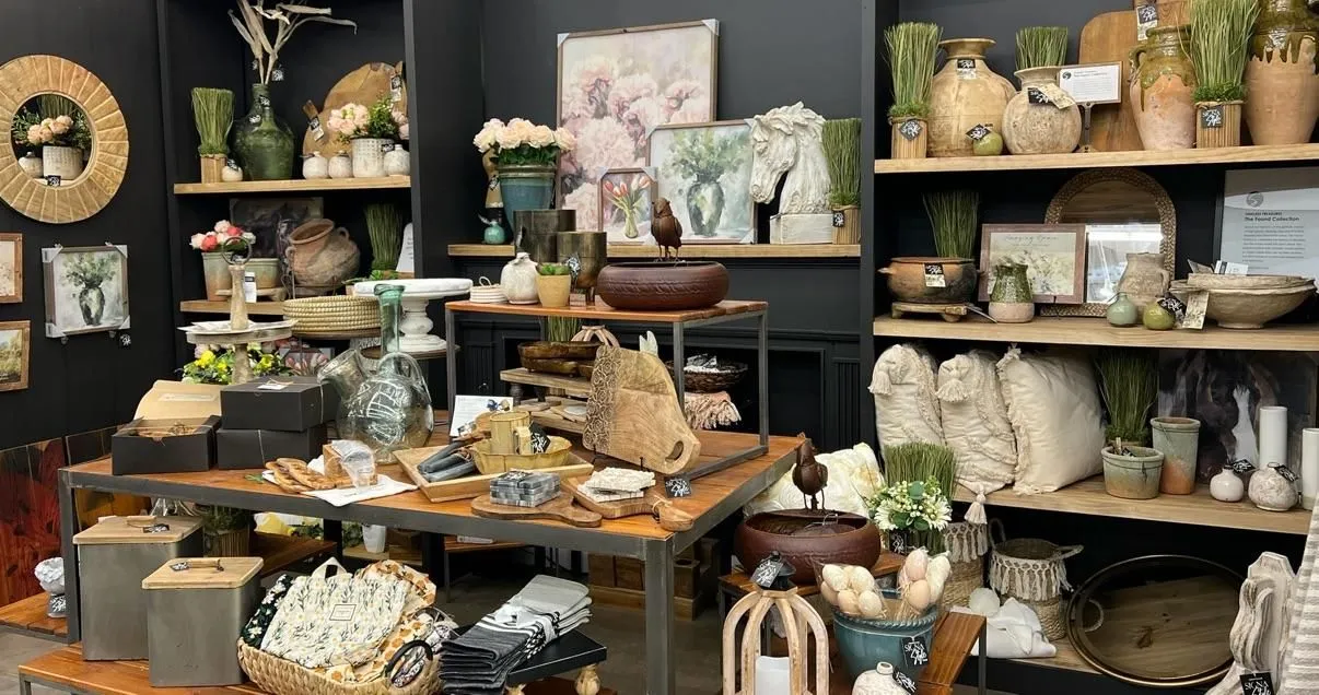 Store Image