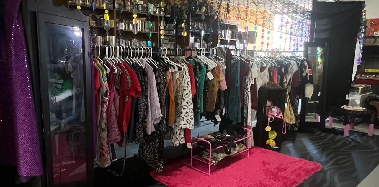 Store Image