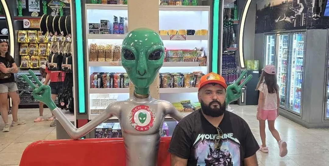 Store Image