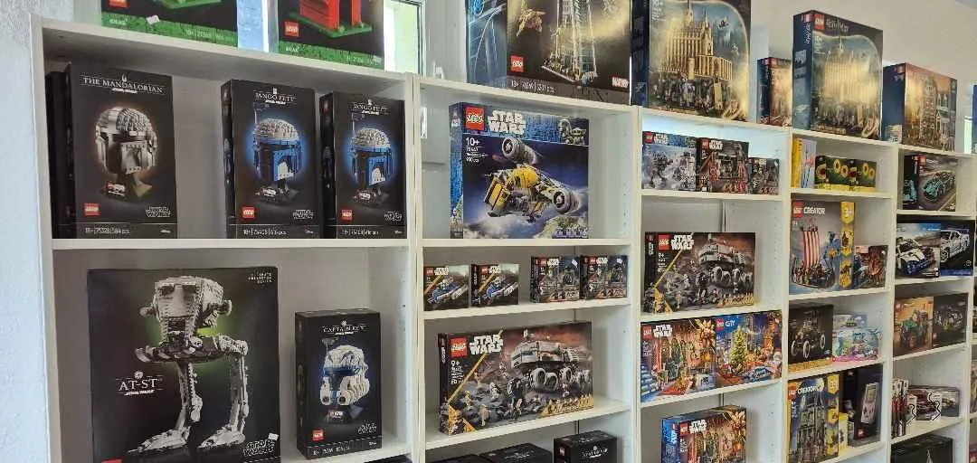 Store Image