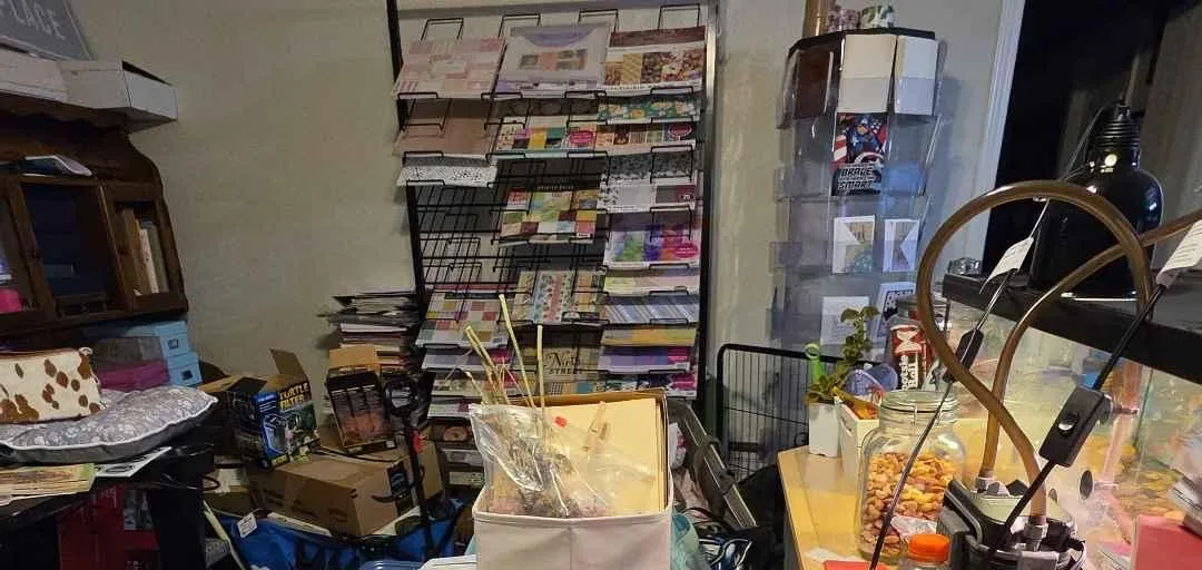 Store Image