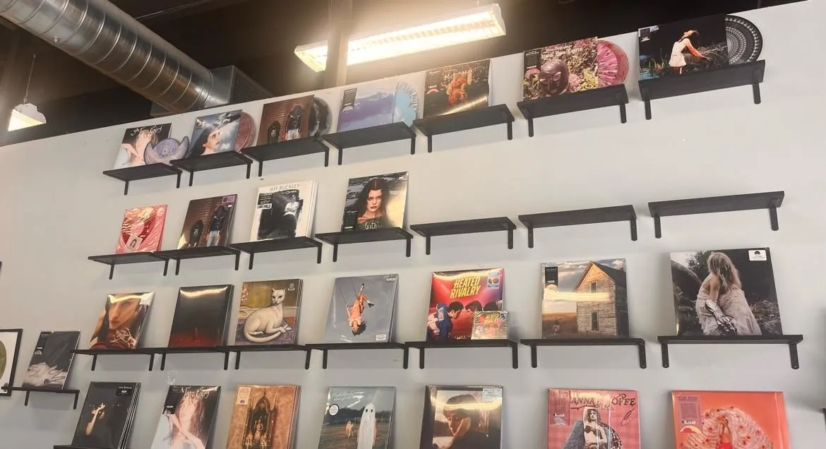 Store Image